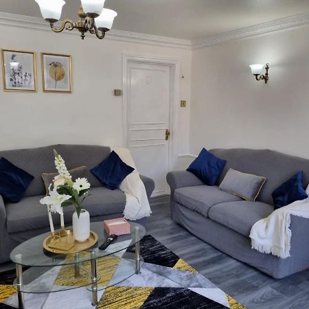 Centrally Located W/ Free Parking & Smart Tv Leeds  Esterno foto