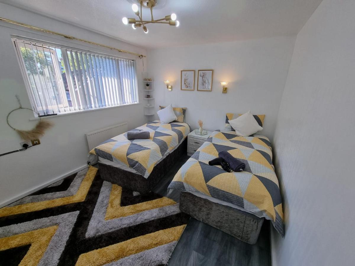 Centrally Located W/ Free Parking & Smart Tv Leeds  Esterno foto