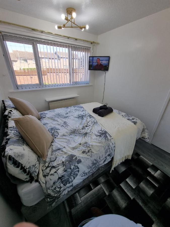 Centrally Located W/ Free Parking & Smart Tv Leeds  Esterno foto