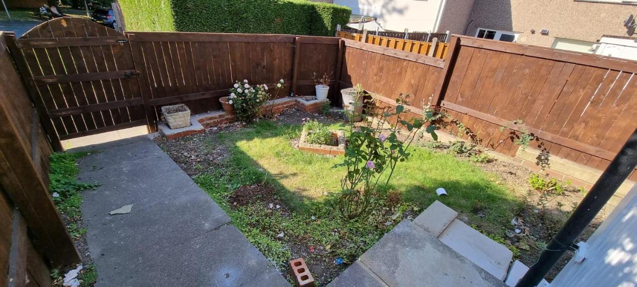 Centrally Located W/ Free Parking & Smart Tv Leeds  Esterno foto